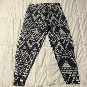 Aerie Chill Play Move Tribal Print full length Leggings